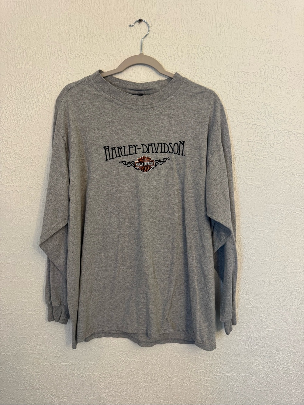 Harley-Davidson Gray Long Sleeve Shirt with Bar & Shield Logo
